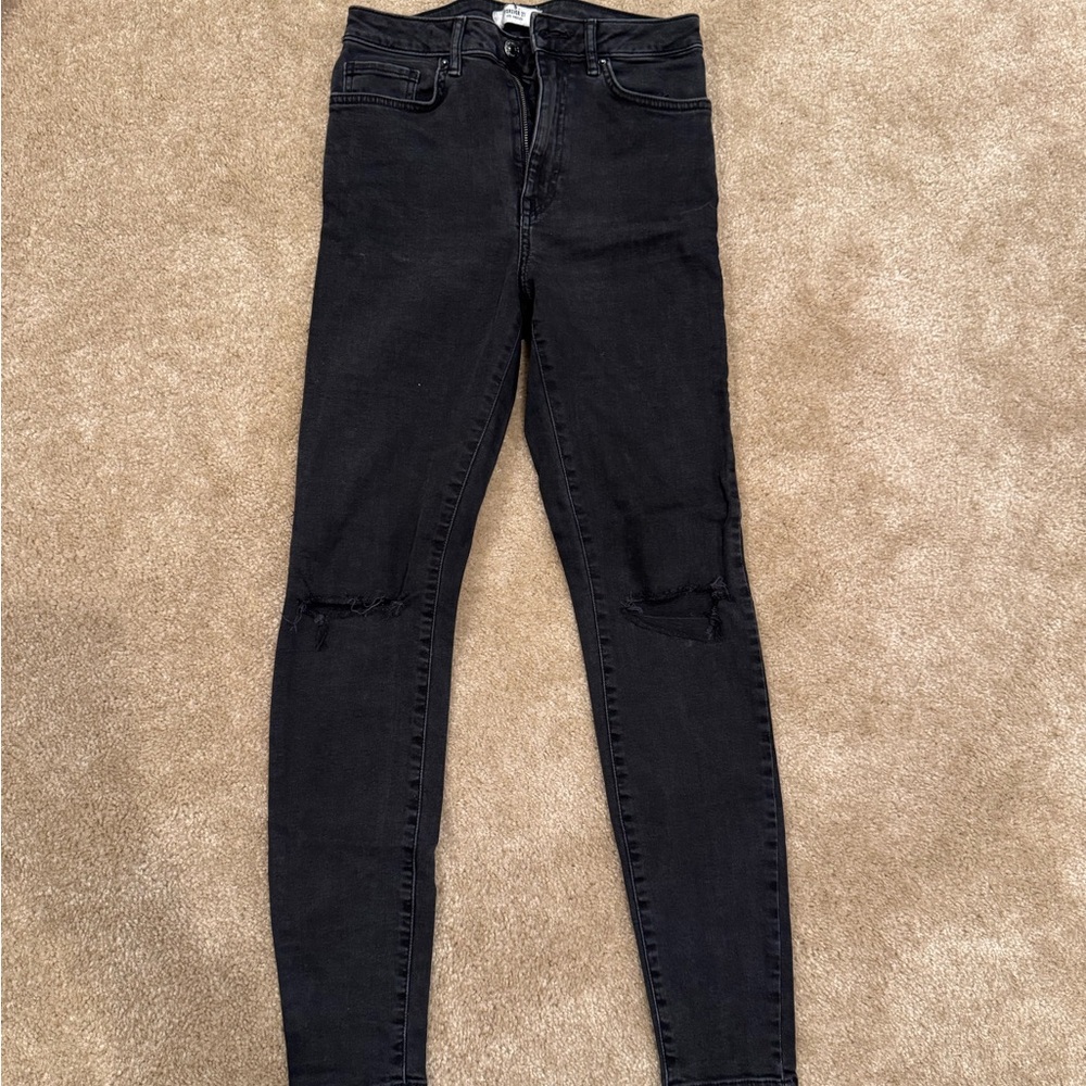 Forever 21 Classic Black Skinny Jeans